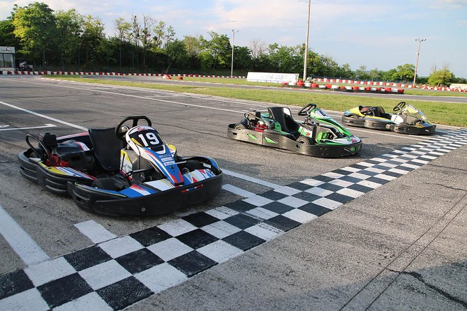 15 Min Of Go Karting - Choosing between 9, 18, and 28 horsepower