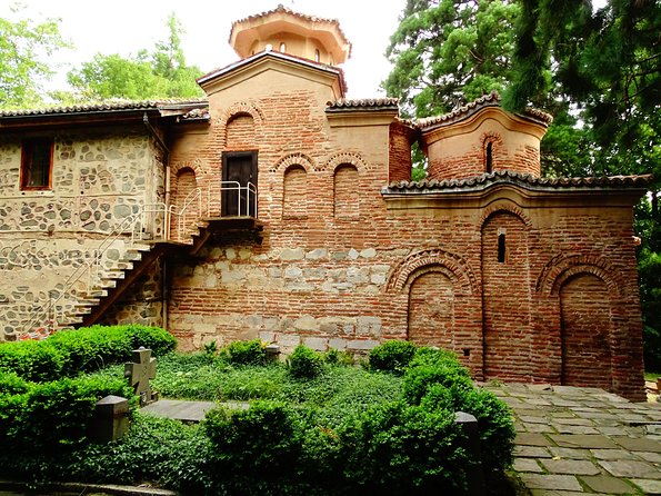 Bulgaria and Serbia in One Day from Sofia - How the guides affect the day