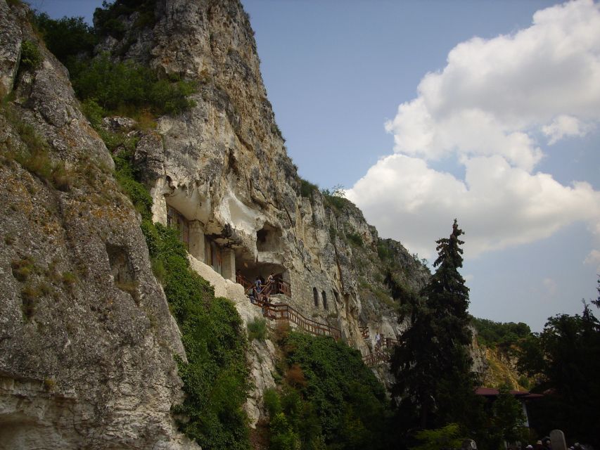 Day Trip to Bulgaria and Veliko Tarnovo from Bucharest - Basarbovo Monastery and its cliffside setting