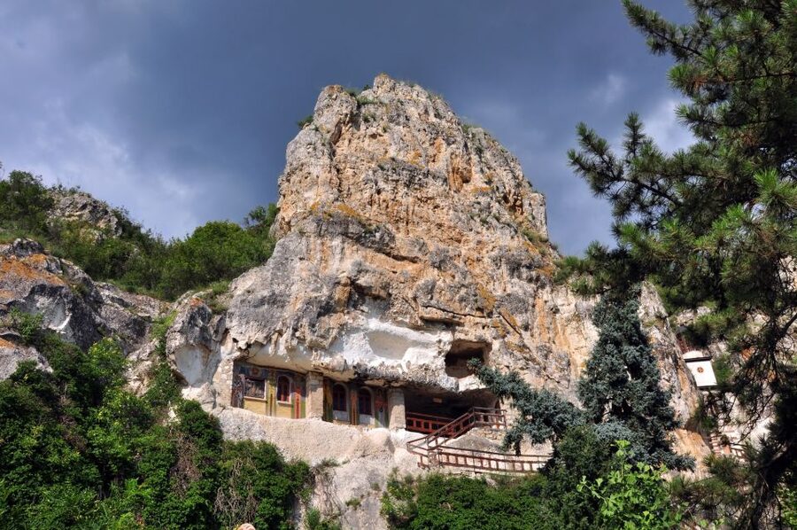 From Bucharest: Full-Day Trip to Bulgaria - Crossing the Danube and entering Bulgaria
