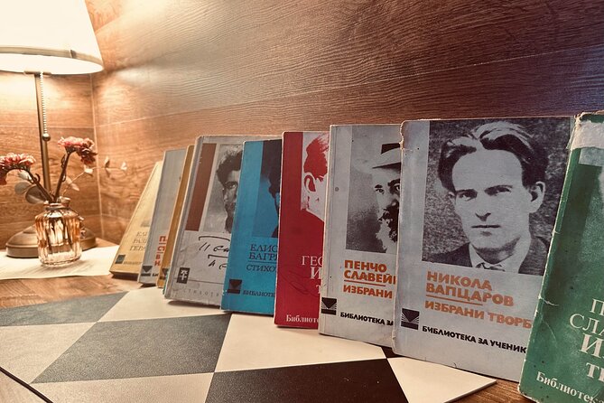 Interactive Presentation about Bulgarian Poets - What the 40-minute presentation is like