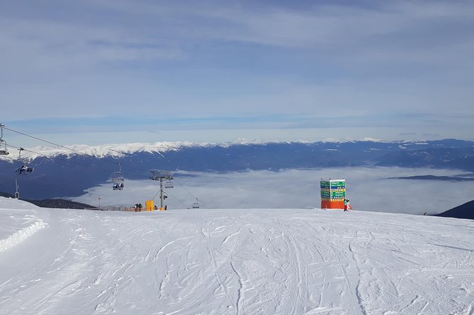 Private lessons in Bansko with former national ski racer - Carving, black slopes, powder, and the fun park