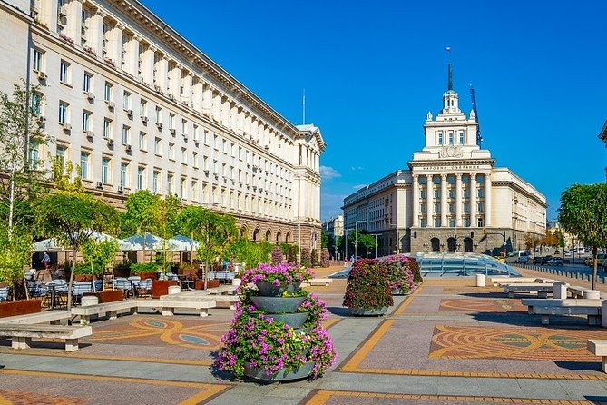 Private Sofia Half Day Tour with Boyana Church and National History Museum - The private car and guide experience