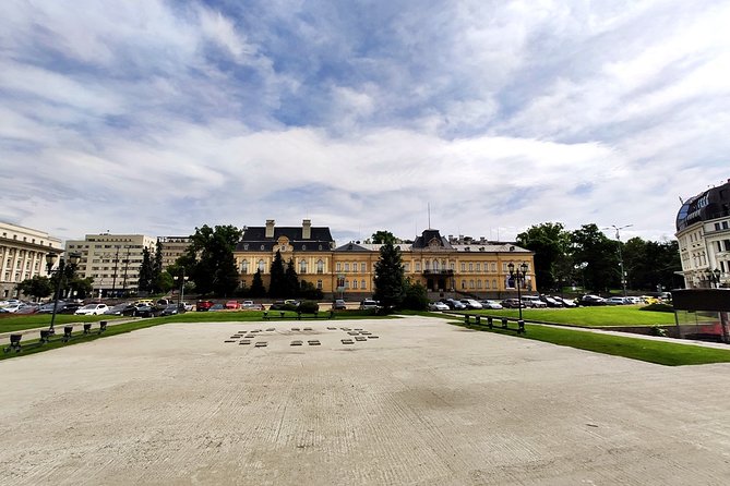 Private & Ultimate Sofia 2,5-hour Walking Tour - The center’s unnamed landmarks fill in the gaps