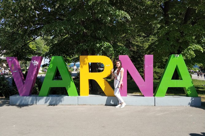 Private Varna Gourmet Tour with Superb Wine Tasting - From sightseeing to Bulgarian wine