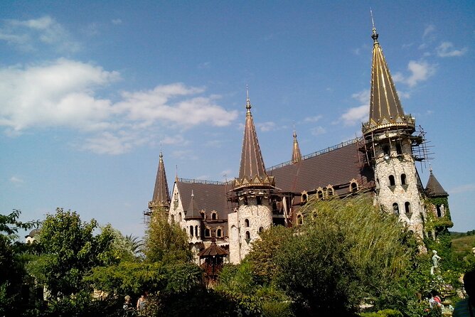 Ravadinovo Castle Unseen - Who will enjoy this experience most?