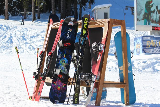 Ski and snowboard equipment in Bansko,Bulgaria - What the service is like during the day