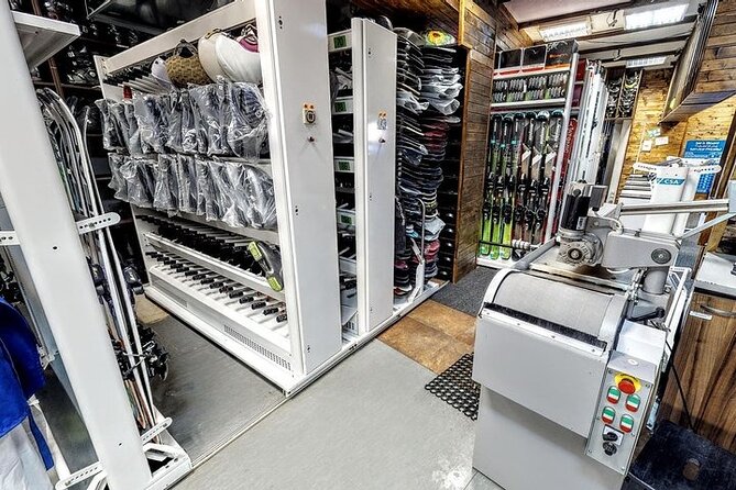 Ski and Snowboard equipment rental in Bansko - Choosing Your Equipment in Bansko