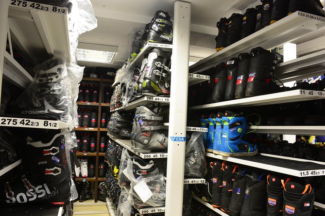Ski and Snowboard equipment rental in Borovets - What the $21.60 price really covers