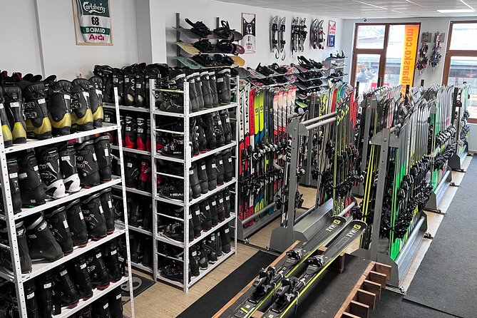 Ski and Snowboard Rental in Bansko - Key points at a glance