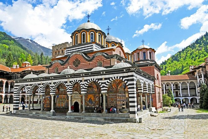 SoFun Bulgaria Discount Card - How the card works for families and large groups
