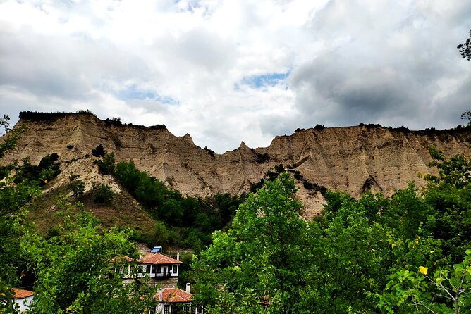 Wine Tasting & More in Villa Melnik – One of the World’s Best Wineries - What the private format changes